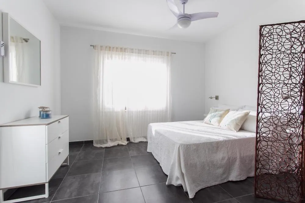 アパート Apartamentos Gama カラ・ガルダナ スペイン